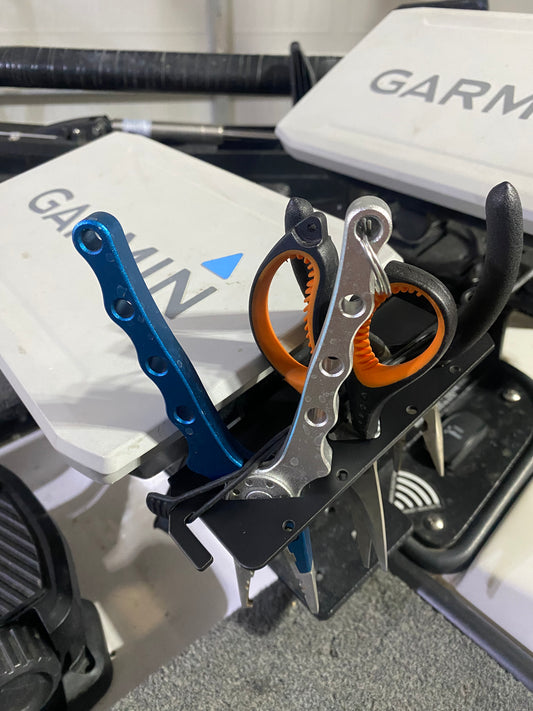 Garmin echomap marine graph tournament fishing tool holder organizer accessory on a skeeter ranger triton nitro Phoenix caymas avid bass boat