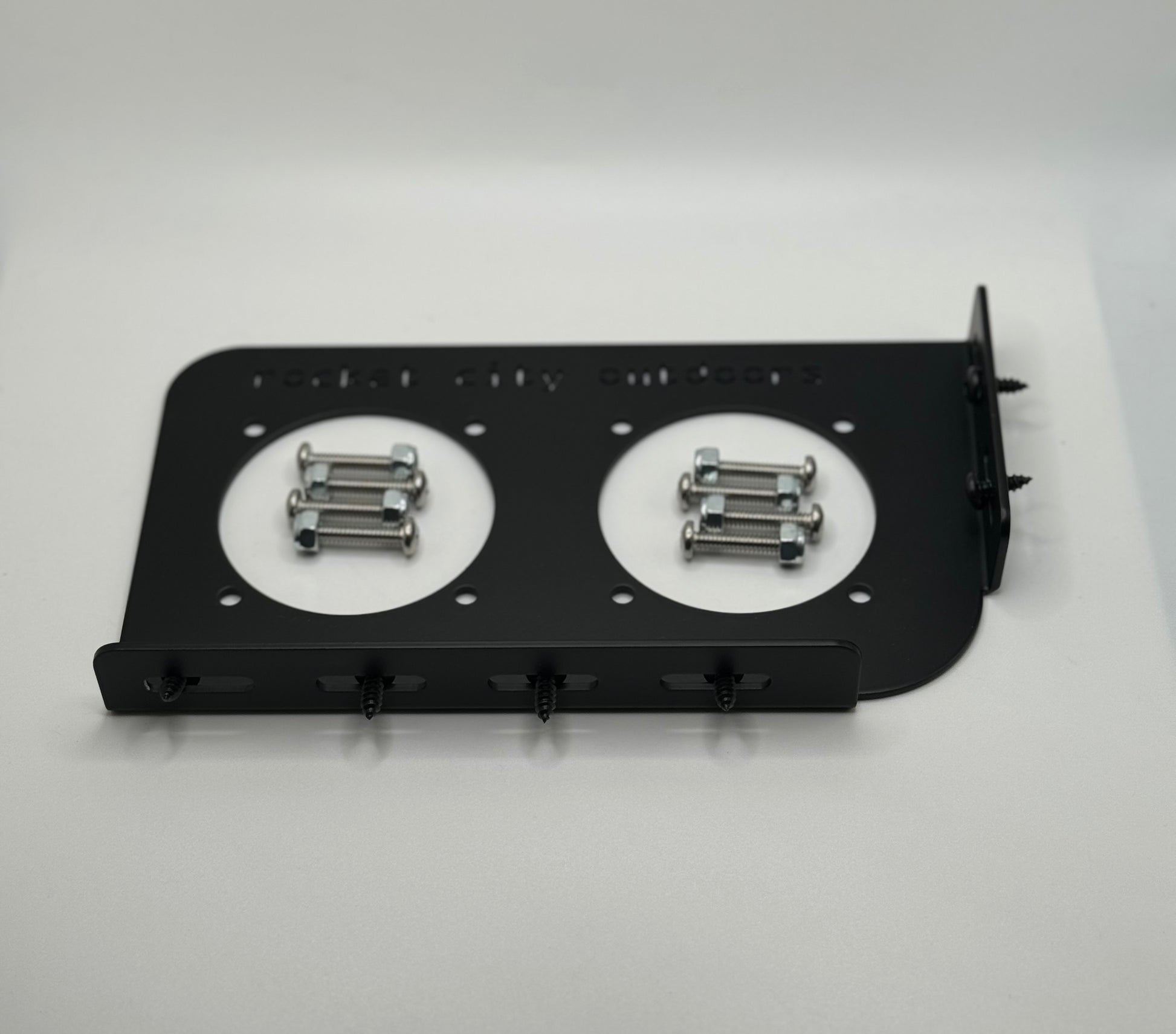 Caymas bass boat dual battery mounting bracket