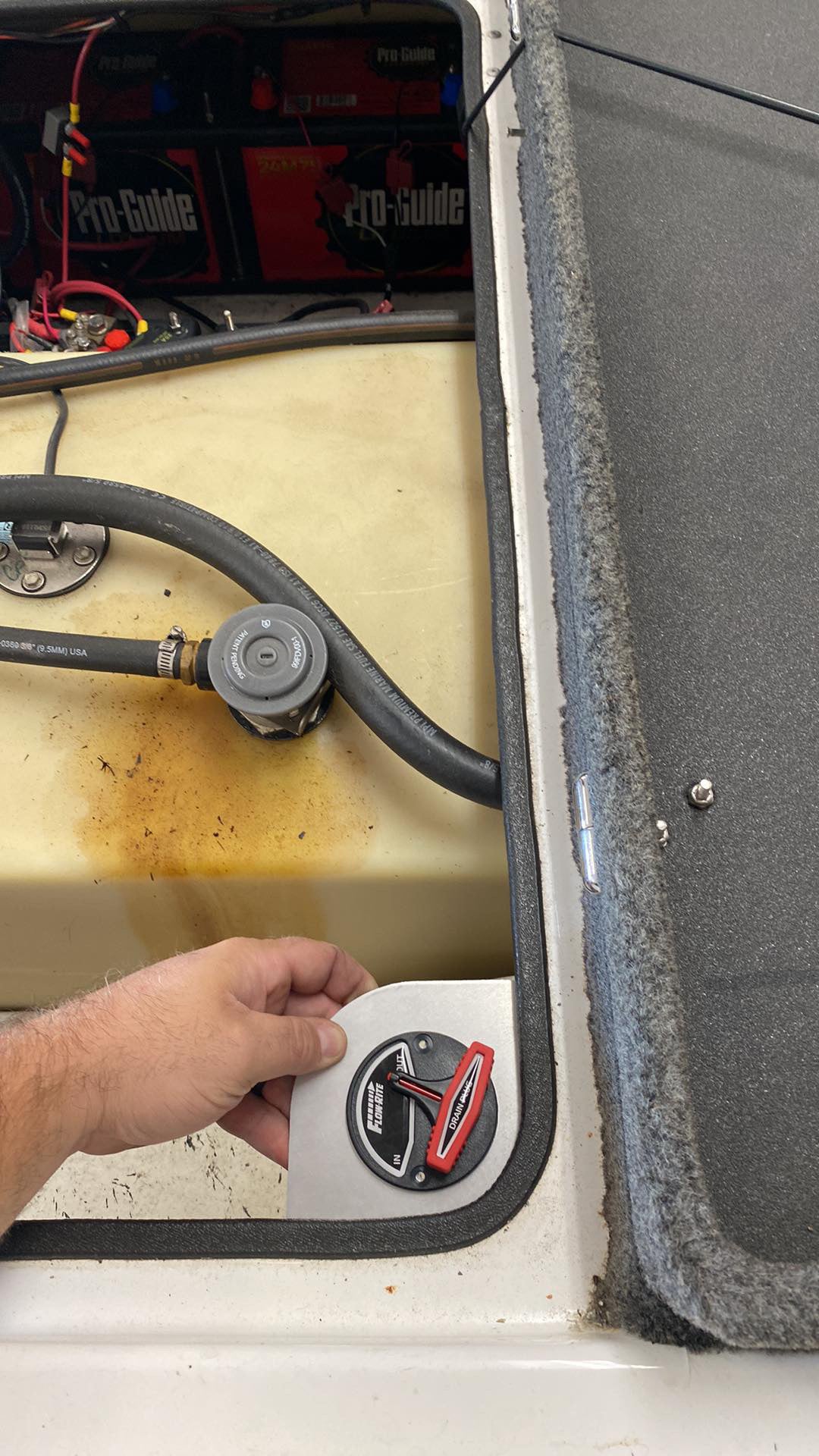 flow-rite or sealok remote drain plug switch bracket that fits xpress bass cat ranger rt bass tracker boats