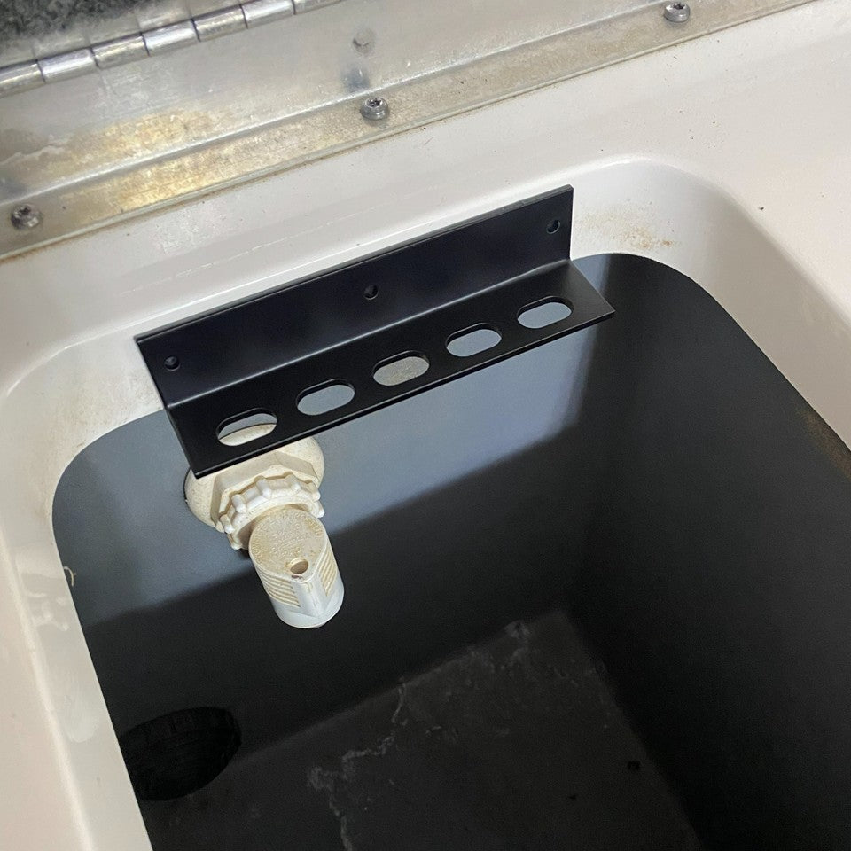 Universal No drill live well cull tag organizer rack for bass boats