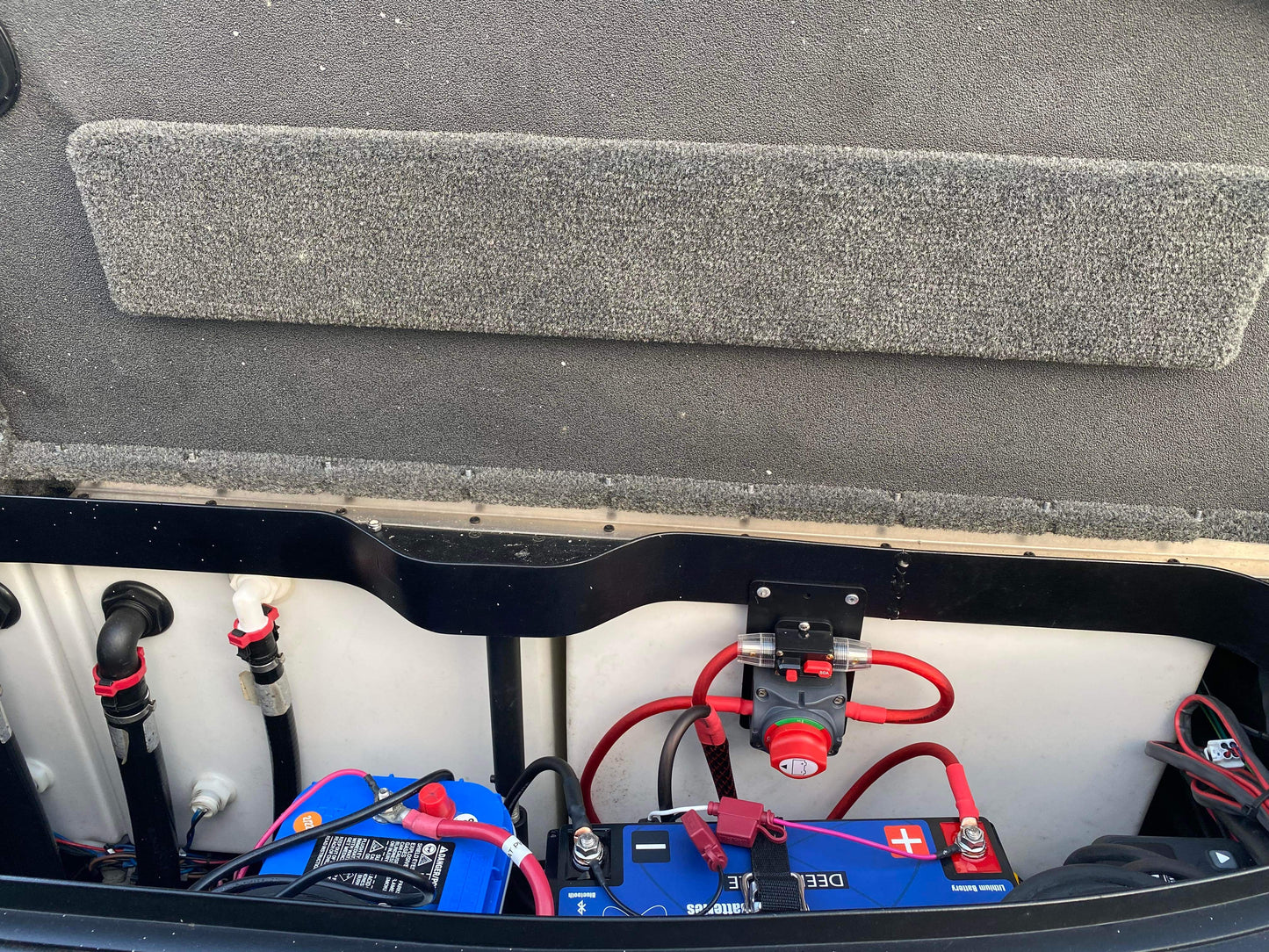 the juice universal battery switch mounting bracket with hennessee outdoor electronics harness